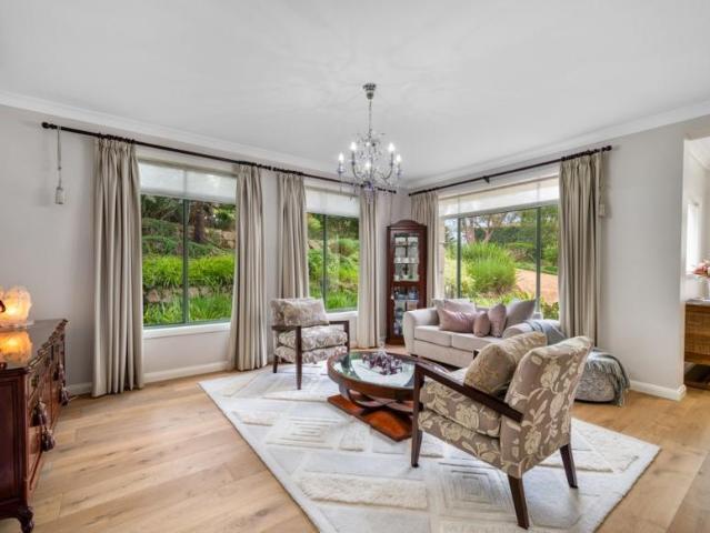 House 5 Bedroom For Rent Faulconbridge, NSW ES102774768