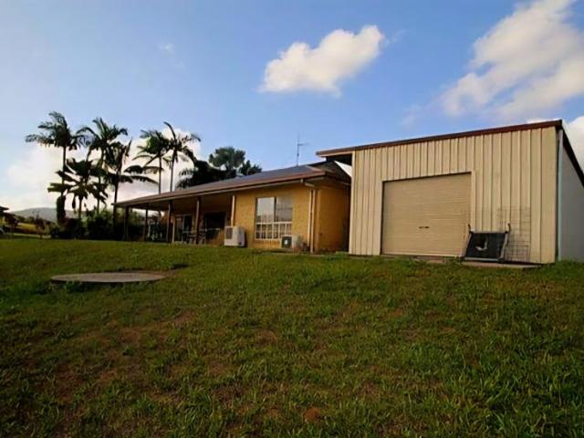 House 5 Bedroom For Rent FELUGA QLD ES104947742