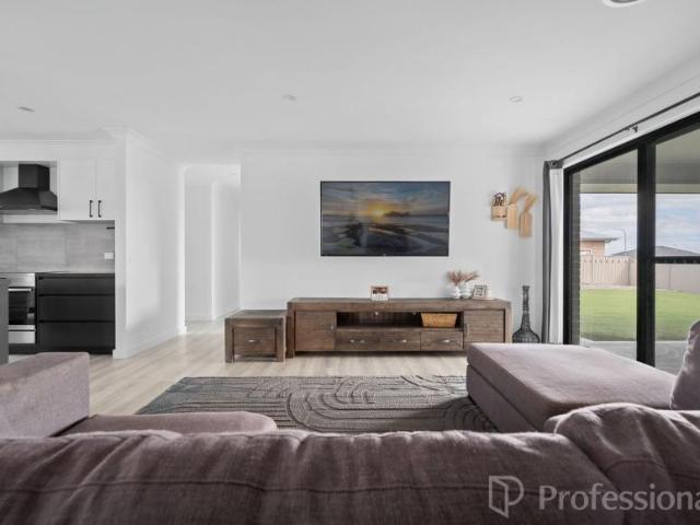 House 5 Bedroom For Rent Kelso NSW 860000 ES105971406