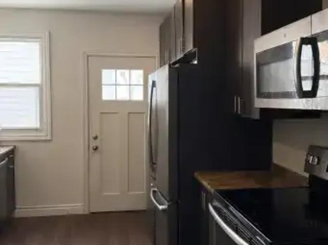 House 5 Bedroom For Rent Kingston ON 3400 ES103879271