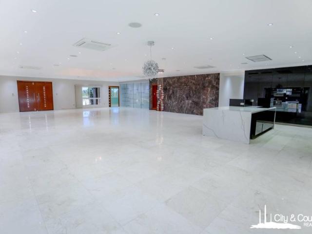 House 5 Bedroom For Rent Mount Isa QLD 1450000 ES104368313