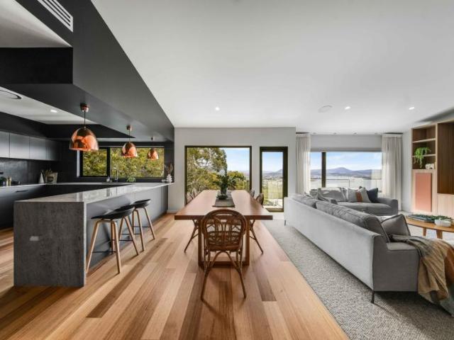 House 5 Bedroom For Rent SANDY BAY TAS ES104953159