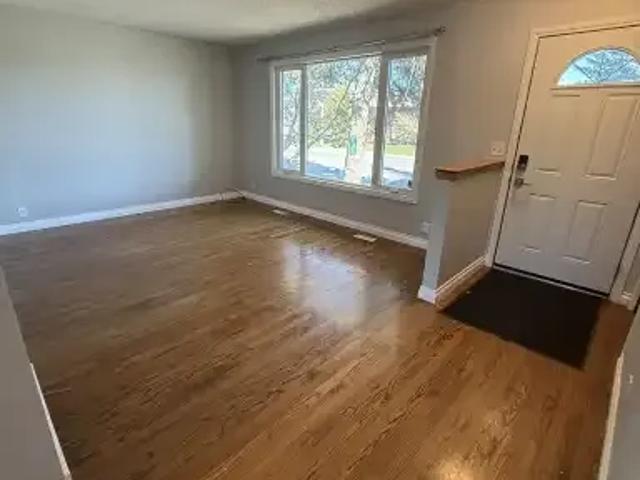House 5 Bedroom For Rent Strathmore AB 2400 ES106066400