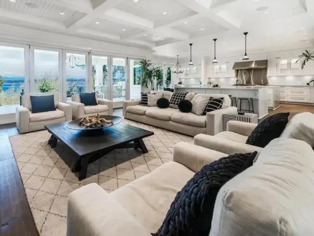 House 5 Bedroom For Rent Surrey BC 20000 ES102578899