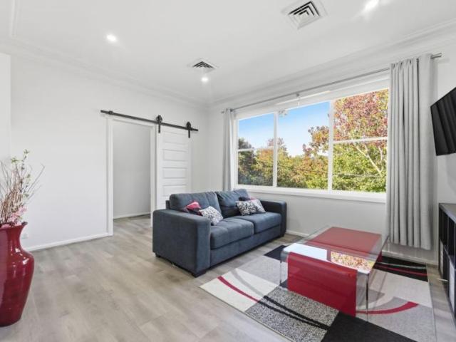 House 5 Bedroom For Rent Picton, NSW ES102590629