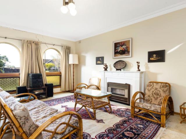 House 5 Bedroom For Rent Rostrevor SA 950 ES106062938