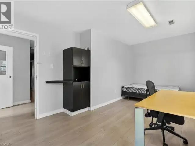 House 5 Bedroom For Rent Waterloo ON 700 ES105467315