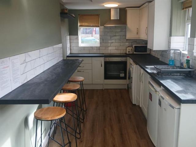 House 5 Bedroom For Rent West Sussex West Sussex 6017 ES106033820