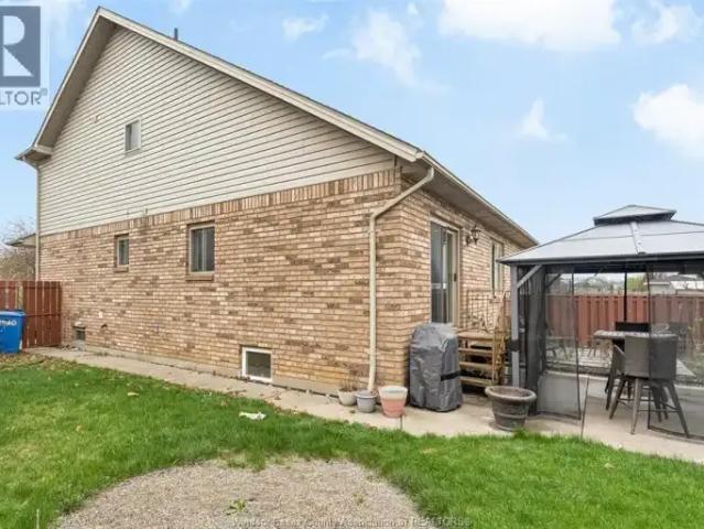 House 5 Bedroom For Rent Windsor ON 2650 ES103569249