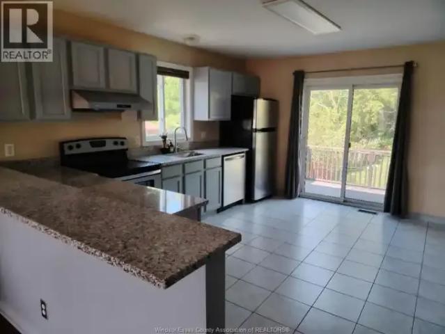 House 5 Bedroom For Rent Windsor ON 3200 ES105023466