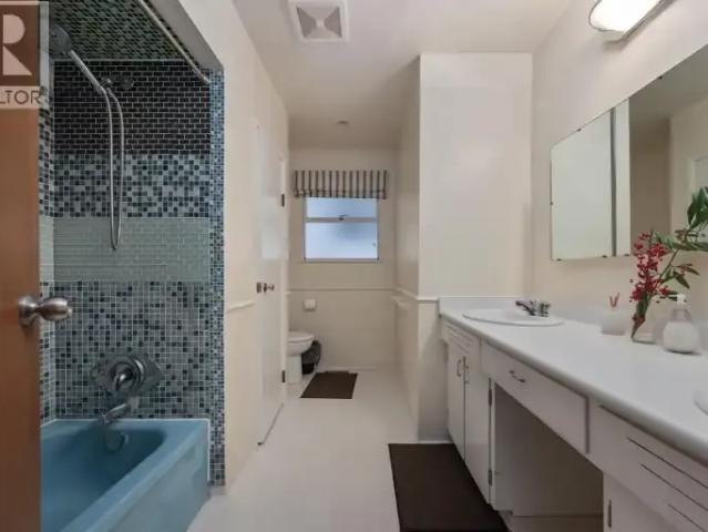 House 5 Bedroom For Rent Vancouver BC 5500 ES103060503