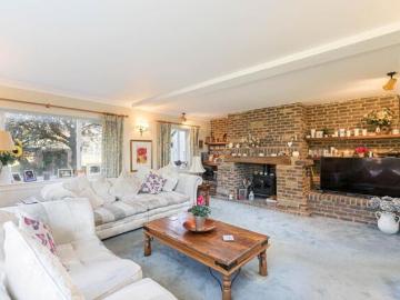 House 5 Bedroom For Sale Copthorne West Sussex 1150000 ES101675027