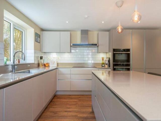House 5 Bedroom For Sale Beaconsfield Buckinghamshire 1320000 ES101931415