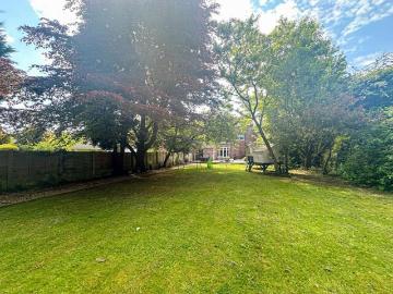 Bowring Park Liverpool, L14, North East Wales, Midlands