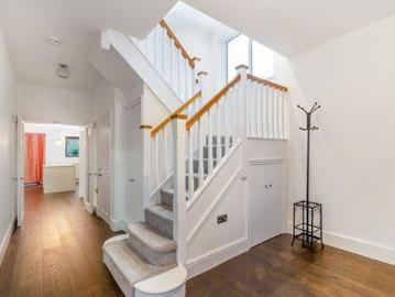 House 5 Bedroom For Sale London England 2308509 ES102722098