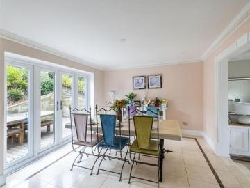 House 5 Bedroom For Sale Surrey Surrey 925000 ES101856139