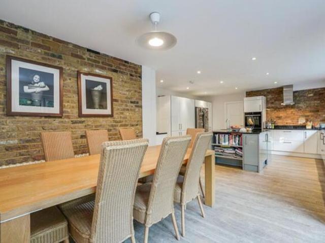 House 5 Bedroom For Sale Surrey Surrey 1575000 ES101060019