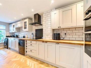House 5 Bedroom For Sale Pudsey West Yorkshire 399950 ES100648768