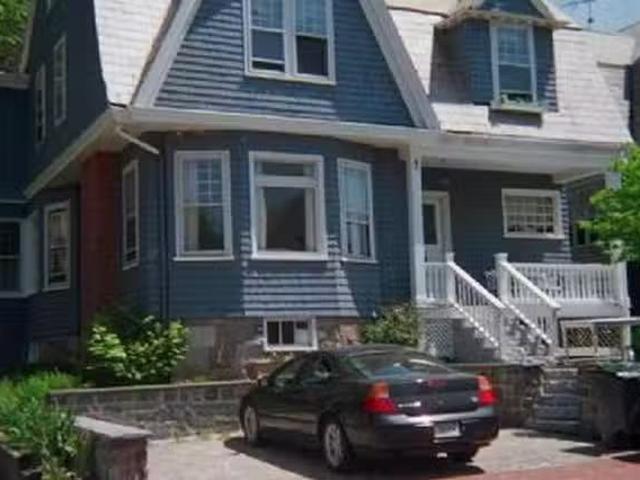 House 5 bedrooms in Newport