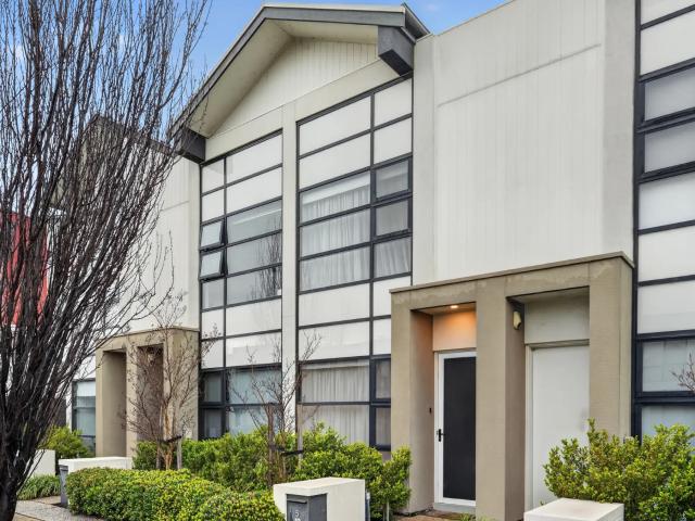 house 5 Hill Smith Boulevard, St Clair