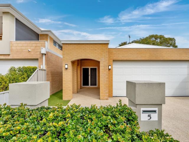 house 5 Parkin Street, Rockingham