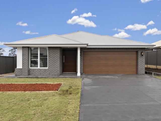 house 5 Redgate Road, Chisholm
