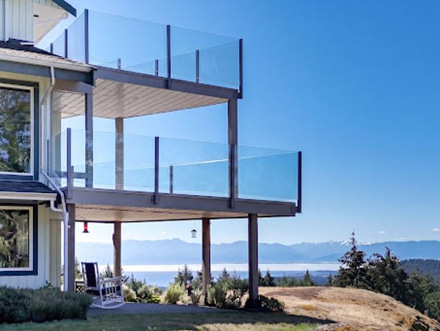 Seaside house with terrace