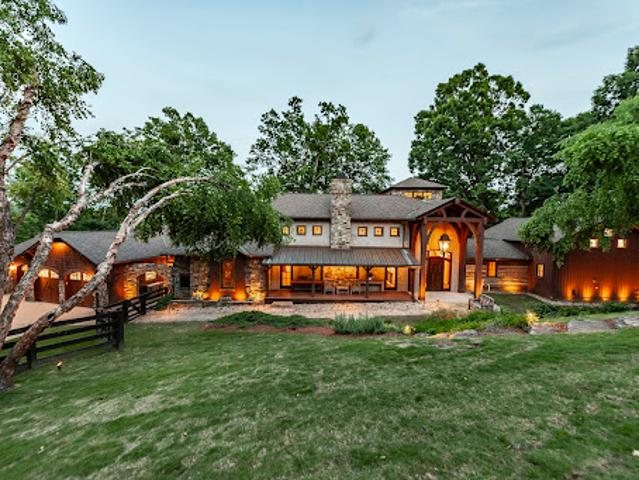 House with garden and terrace