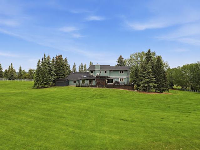 House with garden and terrace