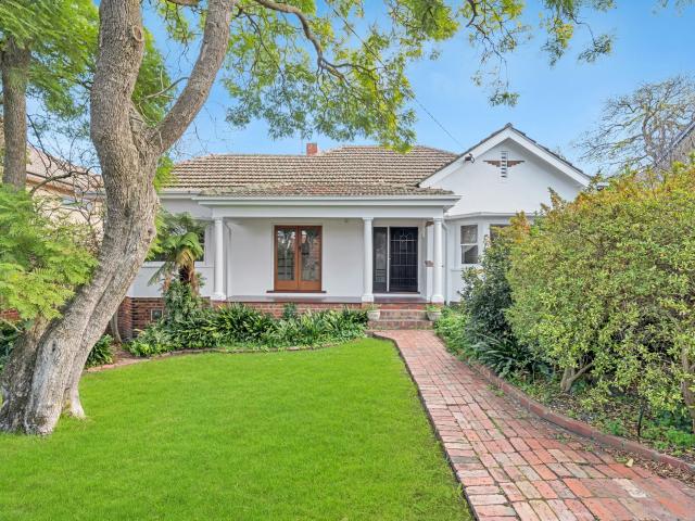 house 6 Mont Iris Avenue, Glen Iris