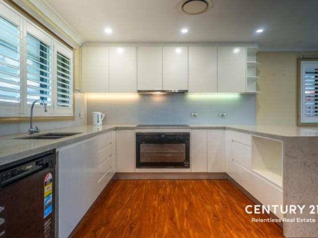 House 6 Bedroom For Rent Cambridge Park, ES105811503