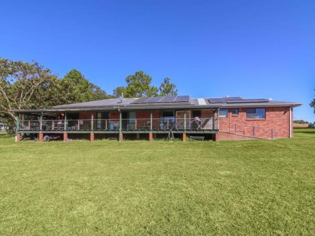 House 6 Bedroom For Rent Frederickton NSW 1600000 ES104960764
