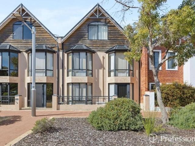 House 6 Bedroom For Rent Joondalup WA ES105971714