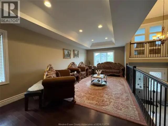 House 6 Bedroom For Rent Windsor ON 3500 ELS105309378