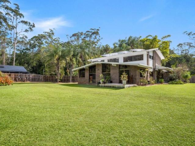 House 6 Bedroom For Rent Tanawha, QLD ES105584533