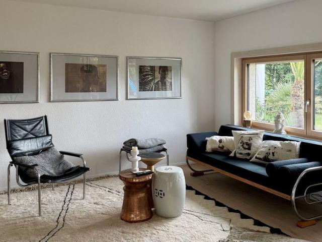 HOUSE 6 ROOMS IN VILLARS SUR GLÂNE FR, FURNISHED, FIXED TERM
