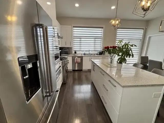 House 6.5 Bedroom For Rent Winnipeg MB 7250 ES105410701