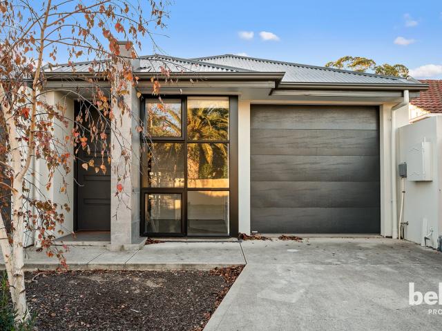 house 6C Tarana Road, Hope Valley