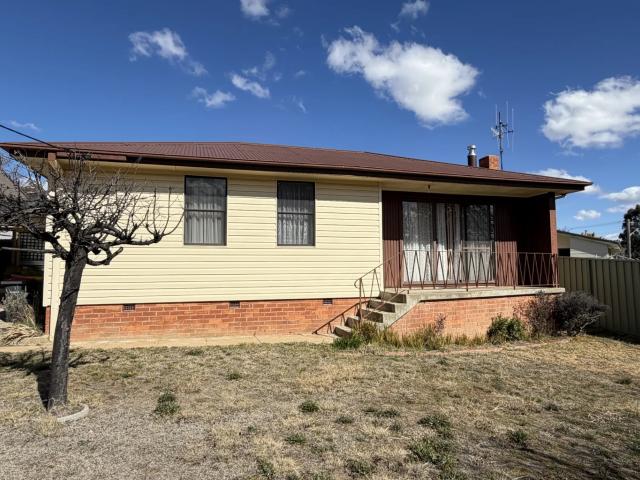 house 70 Denison Street, Cooma