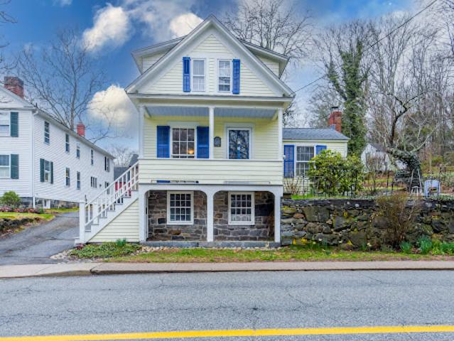 House with terrace