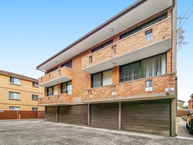 house 7/24 Helen Street, Westmead