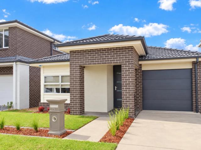 house 78 Jamboree Avenue, Leppington