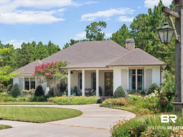 House with terrace