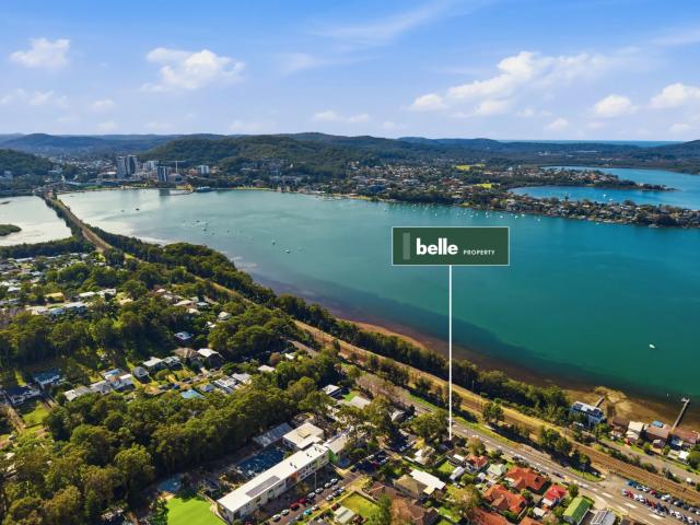 house 79 Brisbane Water Drive, Point Clare
