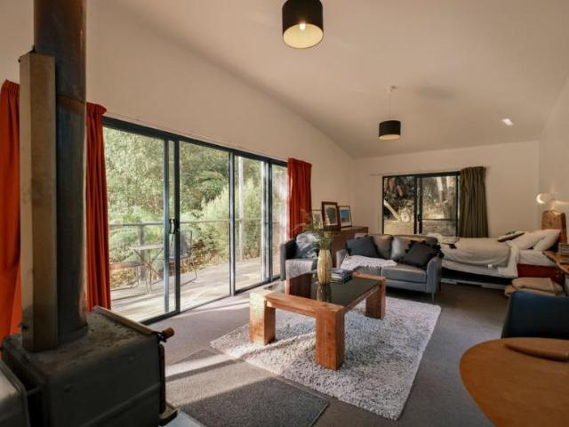 House 7 Bedroom For Rent Ranelagh, TAS ES105471725