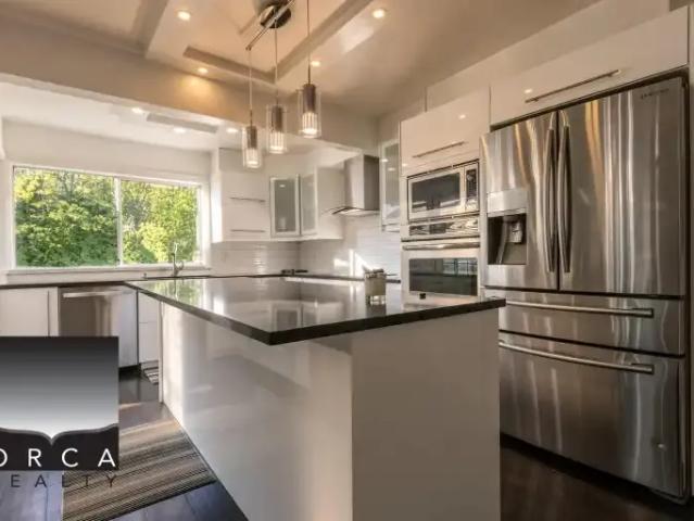 House 7 Bedroom For Rent West Vancouver BC 5800 ES106134600