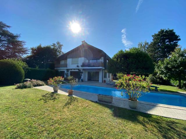 House 7 rooms 200m² | Collonge Bellerive