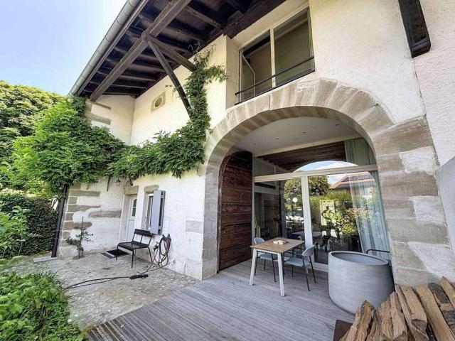 House 7 rooms 200m² | Aire la Ville