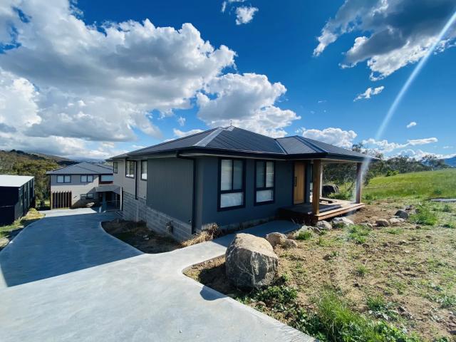 house 7A Echidna Place, East Jindabyne