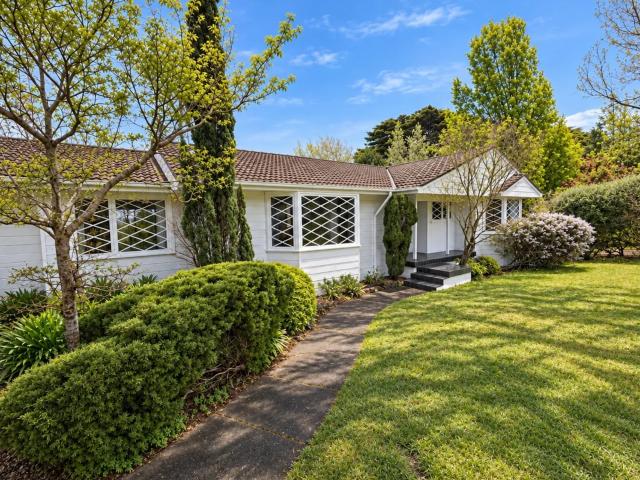 house 81 Blaxland Road, Wentworth Falls